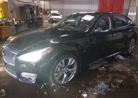 2017 Infiniti Q70L 3.7 z USA, uszkodzony, nr VIN JN1BY1PPXHM170075
